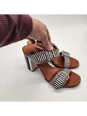 Stephen venezia 40 sandals blue white stripe heeled 9.5